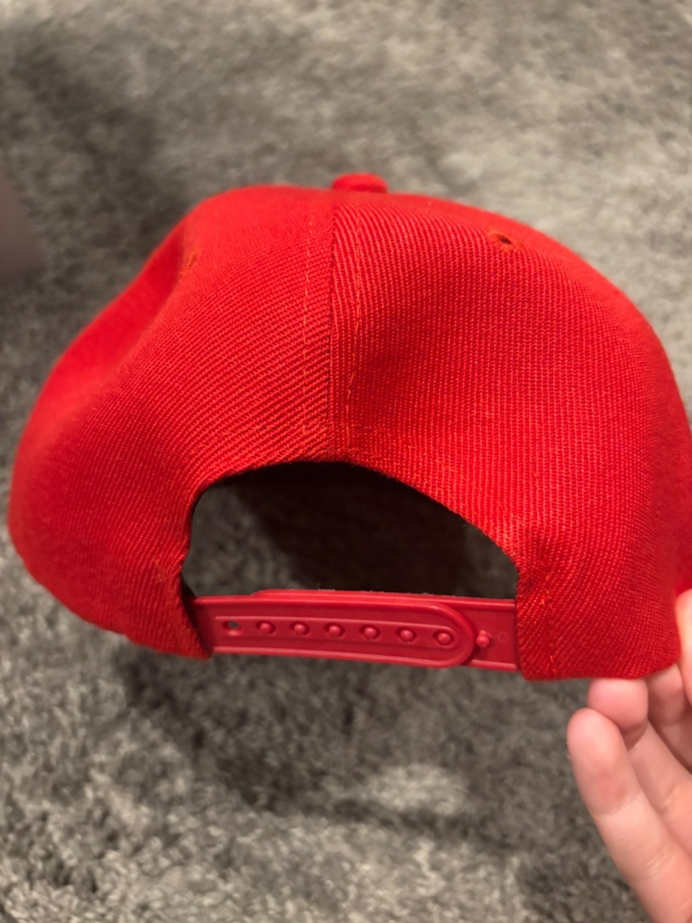 Amazon Vibrant Red Classic Hat Cap Costume Accessories - Picture 3 of 3